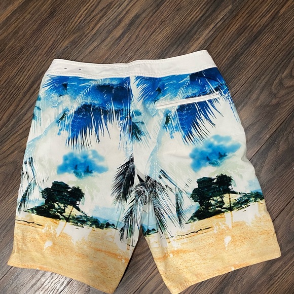 Men's American Eagle 🦅 board shorts - Picture 2 of 2
